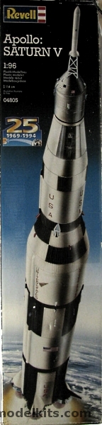 Revell 1/96 Apollo Saturn V Moon Rocket with RealSpace Command Module, 04805 plastic model kit